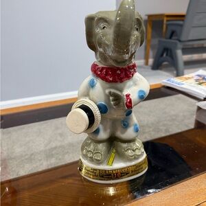 Vintage Jim Beam Circus Elephant Kentucky Bourbon Whiskey Decanter Bottle 1968